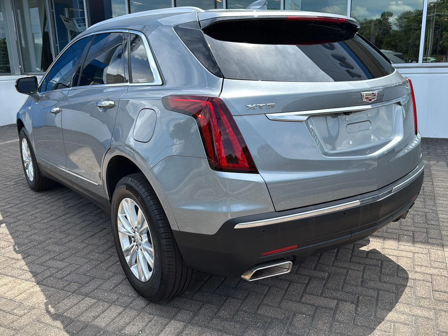 Used 2024 Argent Silver Metallic Cadillac Luxury image 3