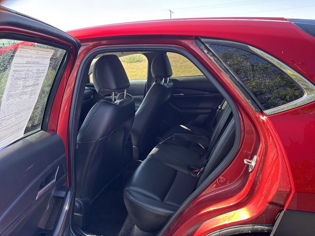 Used 2021  Mazda Select image 11