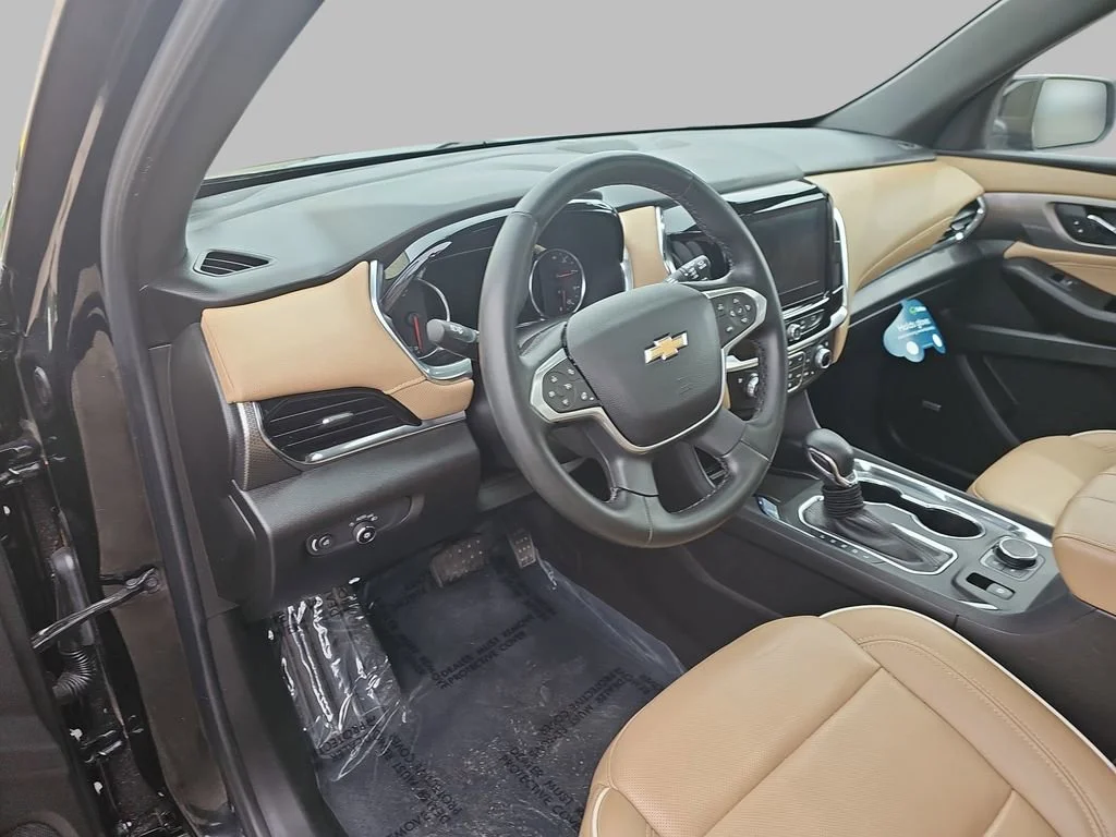 Used 2023 Mosaic Black Metallic Chevrolet Premier image 22
