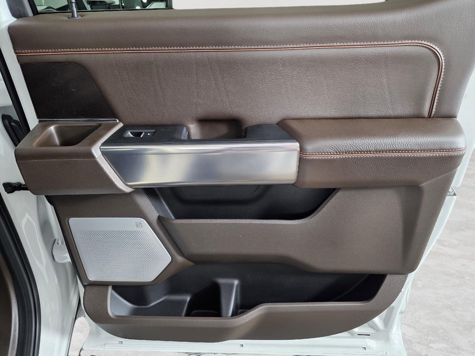 New 2026 Star White Metallic Tri-Coat Ford F-250® King Ranch® image 23