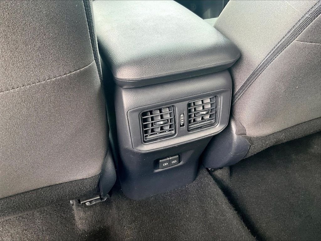 Used 2025 White Toyota XLE image 28