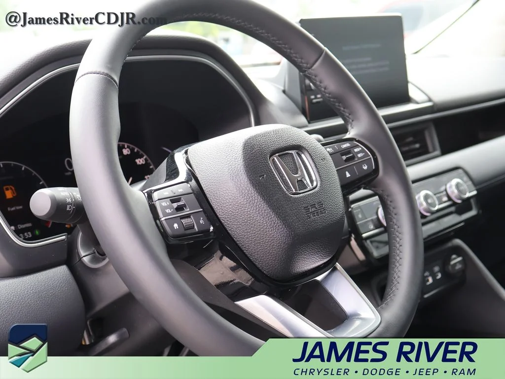 Used 2025 Black Honda EX-L image 25