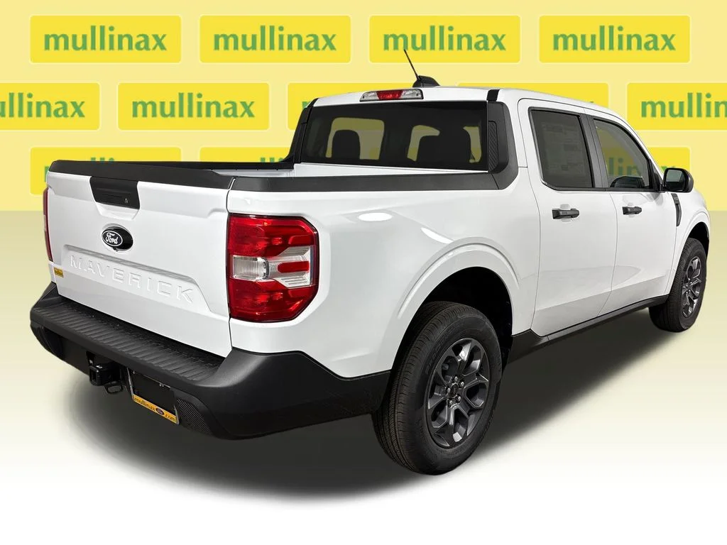 New 2026 White Ford XLT image 4
