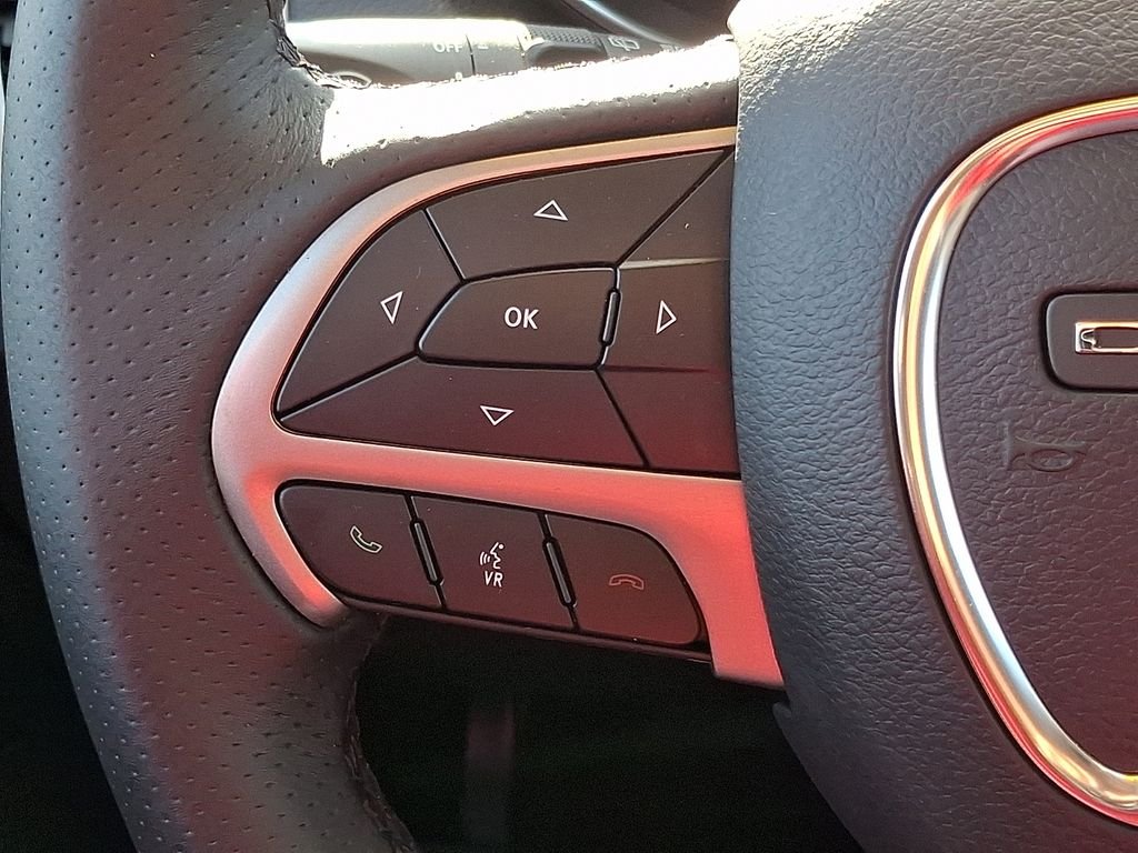 Used 2019 Gray Dodge SXT image 22
