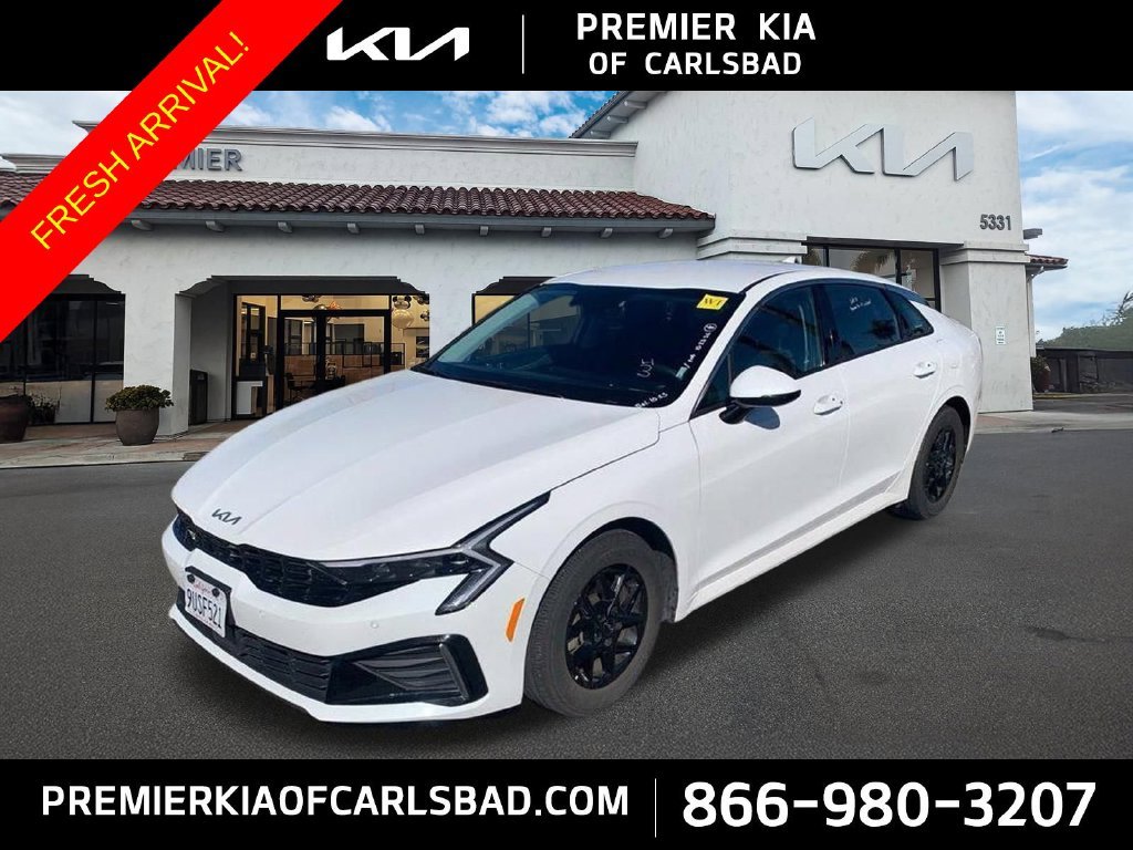 Certified Used 2026 Snow White Pearl Kia LXS image 1