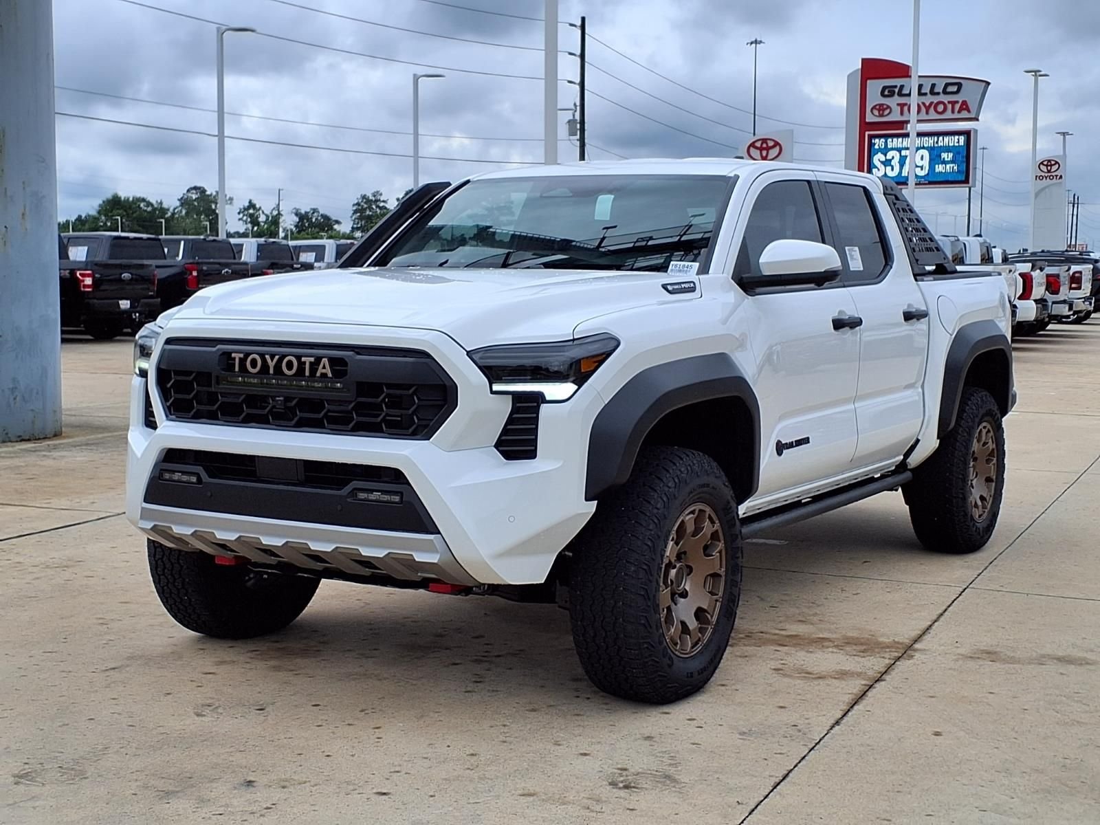 New 2026 Ice Cap Toyota Tacoma Trailhunter image 3