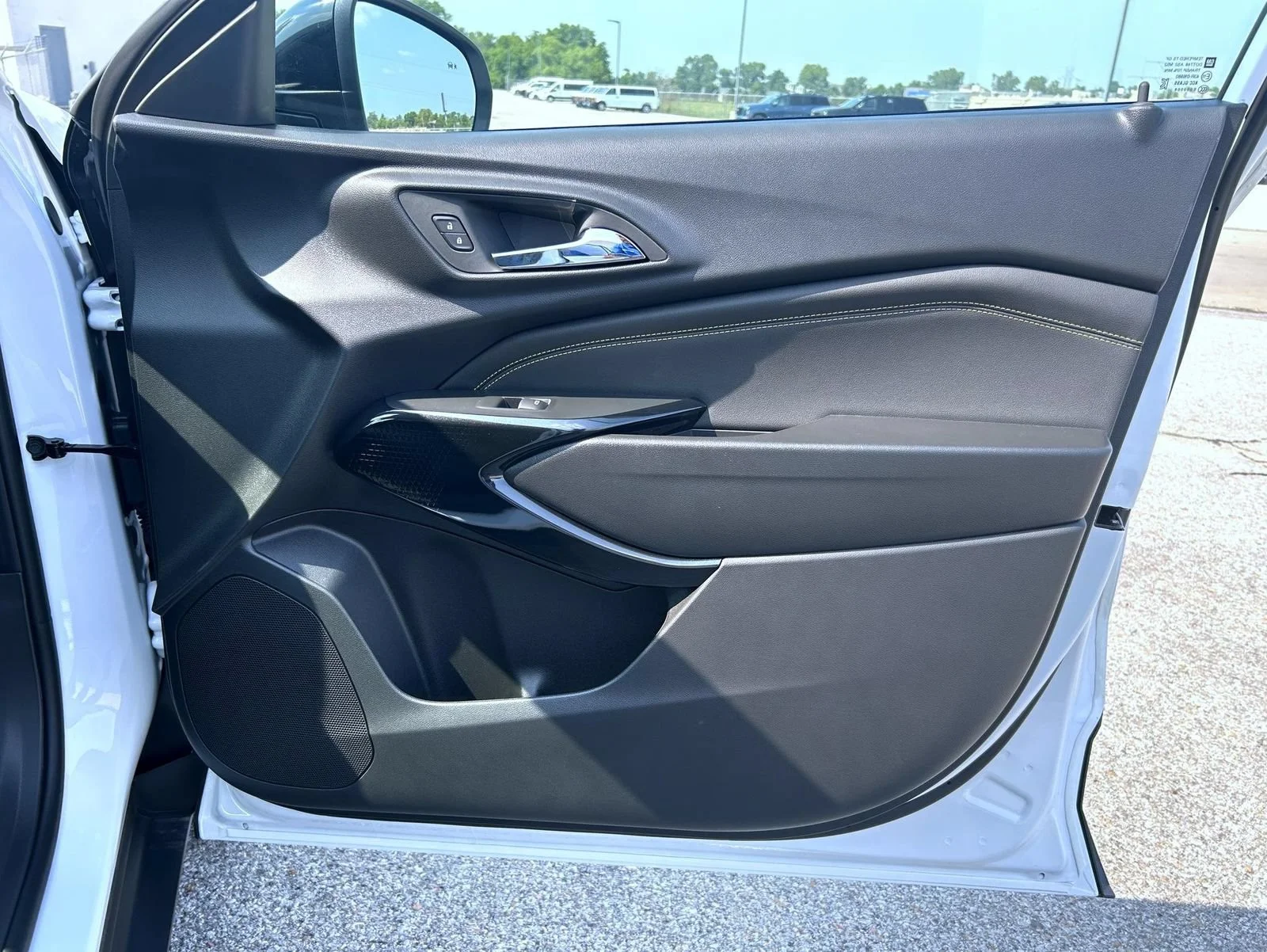 New 2026 Summit White Chevrolet LT image 19