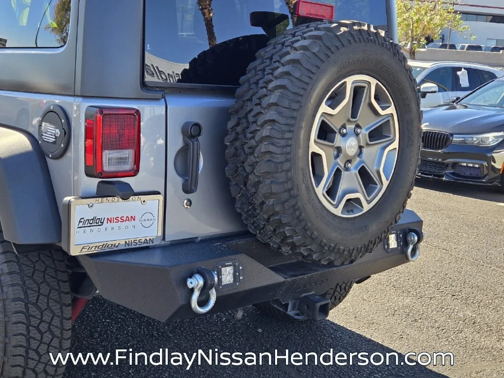 Used 2017 Silver Jeep Unlimited Rubicon image 5
