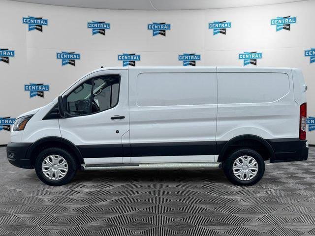 Used 2024 Oxford White Ford  image 2