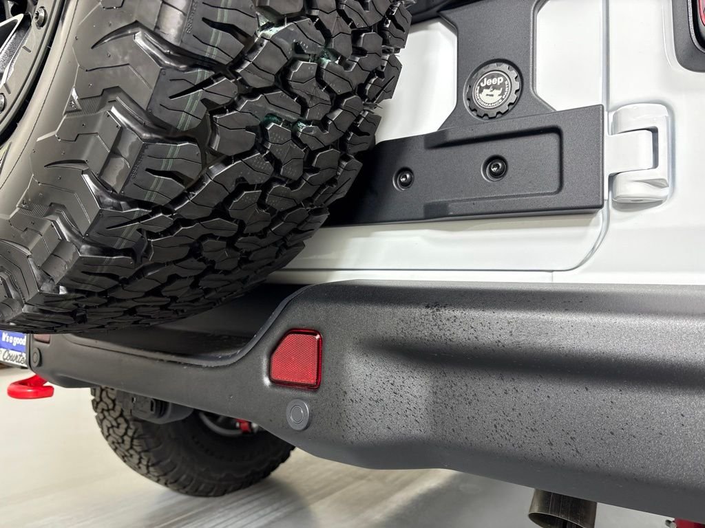 New 2026 Bright White Clearcoat Jeep Rubicon X image 14