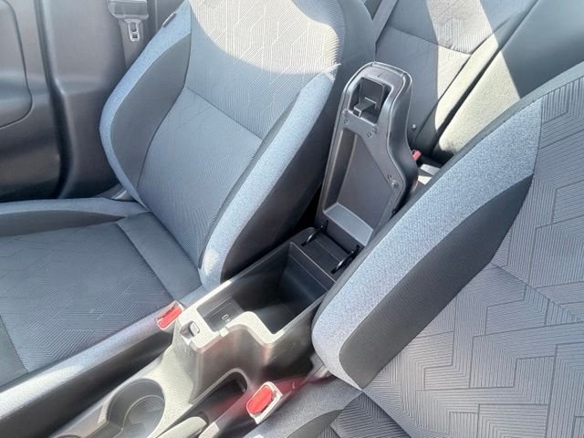 2024 Nissan Versa Sedan SV - Photo 18