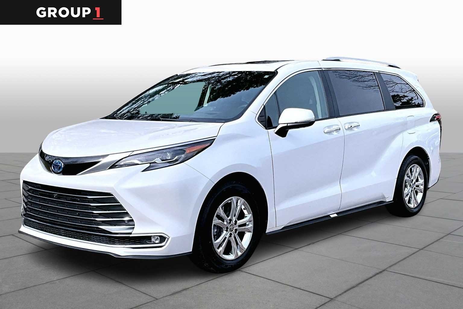 2024 Toyota Sienna Platinum 7-Passenger AWD