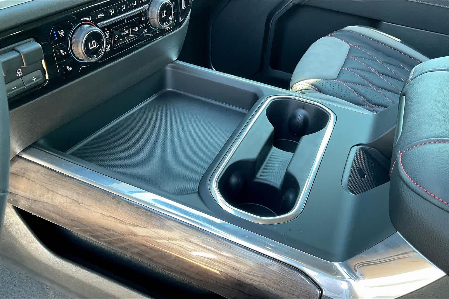 2025 Chevrolet Silverado 2500 HD LTZ - Photo 8