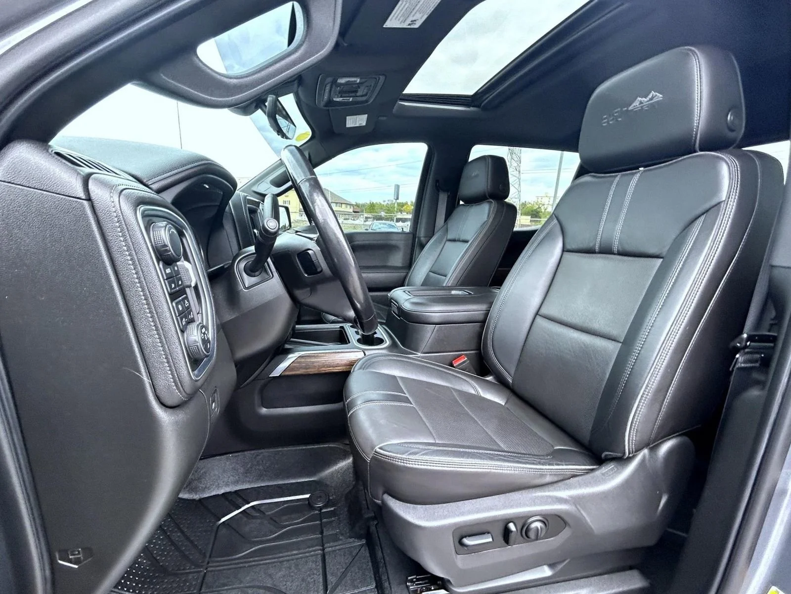 2019 Chevrolet Silverado 1500 High Country - Photo 10