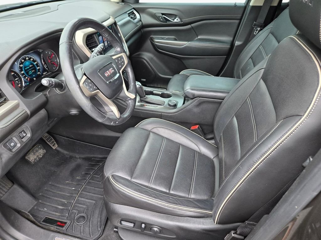 2019 GMC Acadia Denali - Photo 15