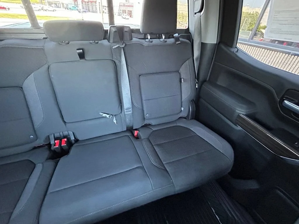 Used 2020 CAJUN RED TINTCOAT Chevrolet RST image 15