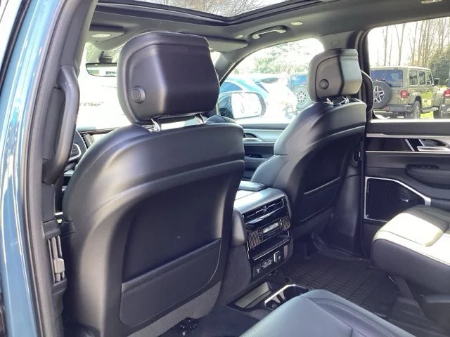 New 2026 Steel Blue Exterior Paint Jeep Limited Altitude image 22