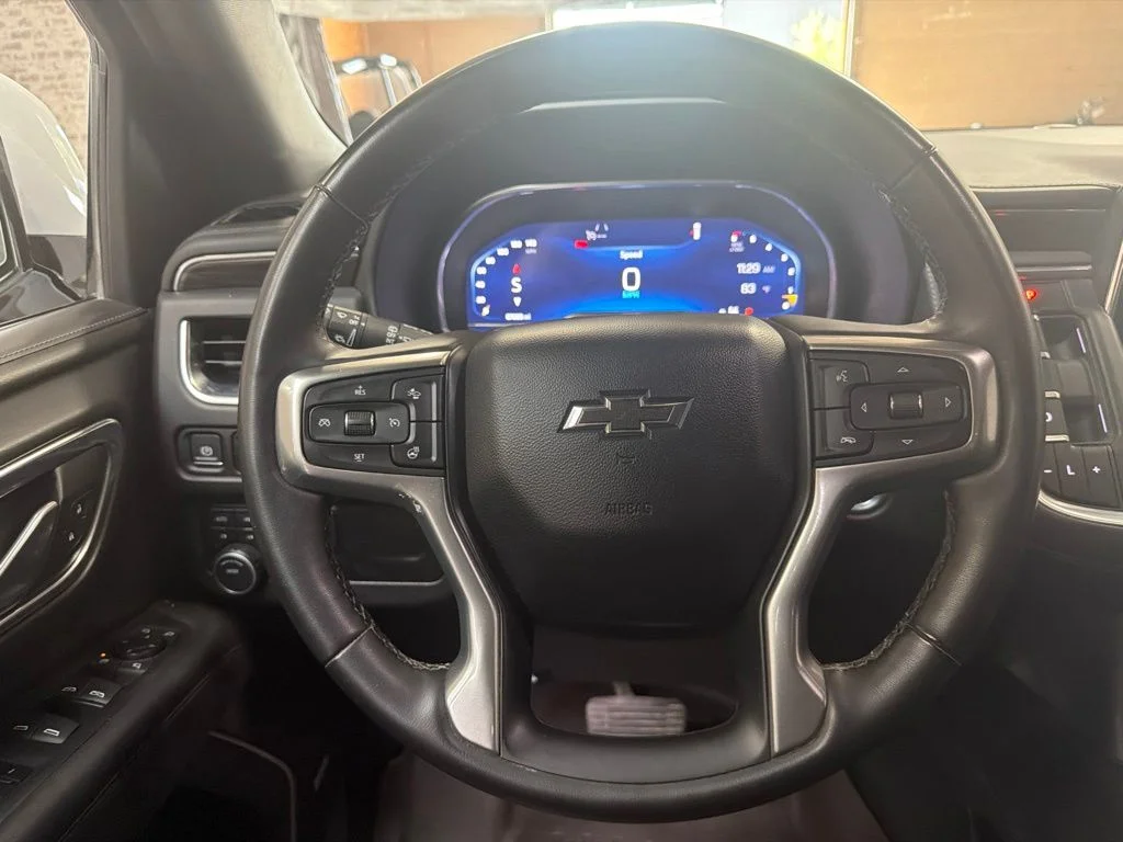 Used 2023 Summit White Chevrolet Z71 image 21