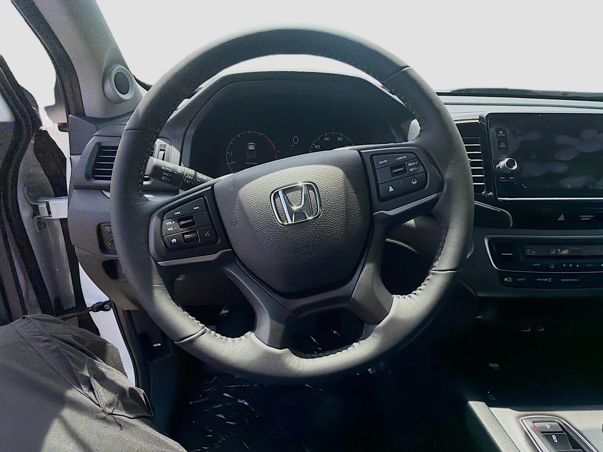 New 2026 Platinum White Pearl Honda RTL image 10