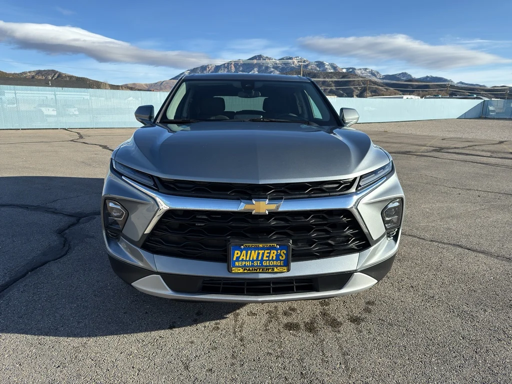 Used 2025 Sterling Gray Metallic Chevrolet 2LT image 8
