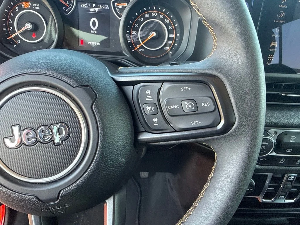 Used 2025 Red Jeep Sport S image 15