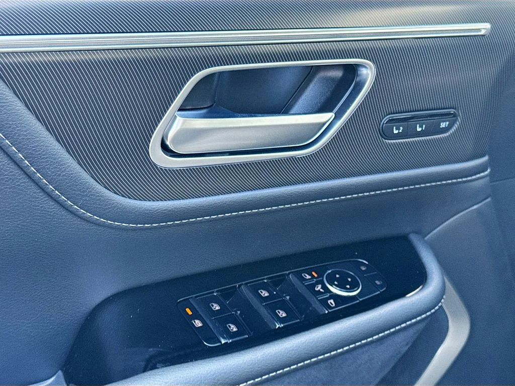 New 2027 DYNAMIC METAL INFINITI Luxe 4WD image 18