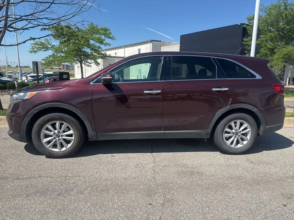 Used 2019 Purple Kia LX image 4