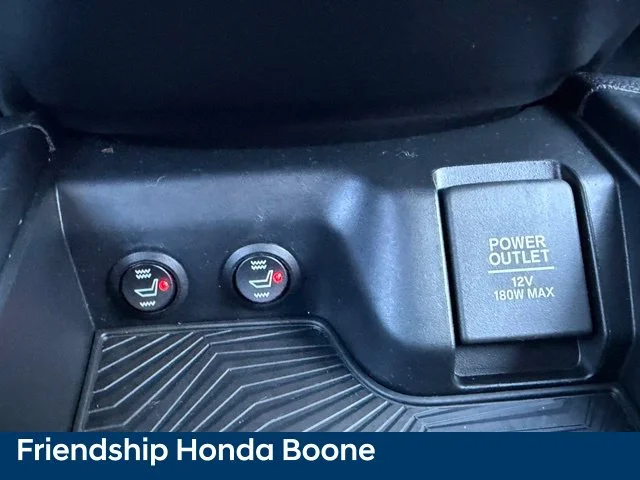 Used 2019 Red Honda LX image 26
