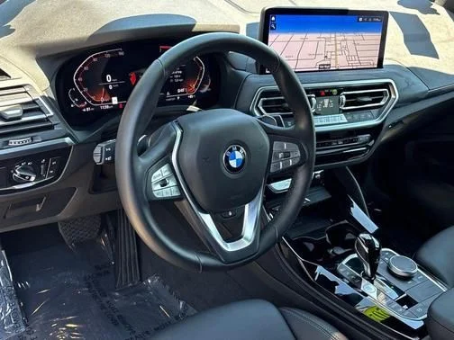 Used 2025 Gray BMW xDrive30i image 15