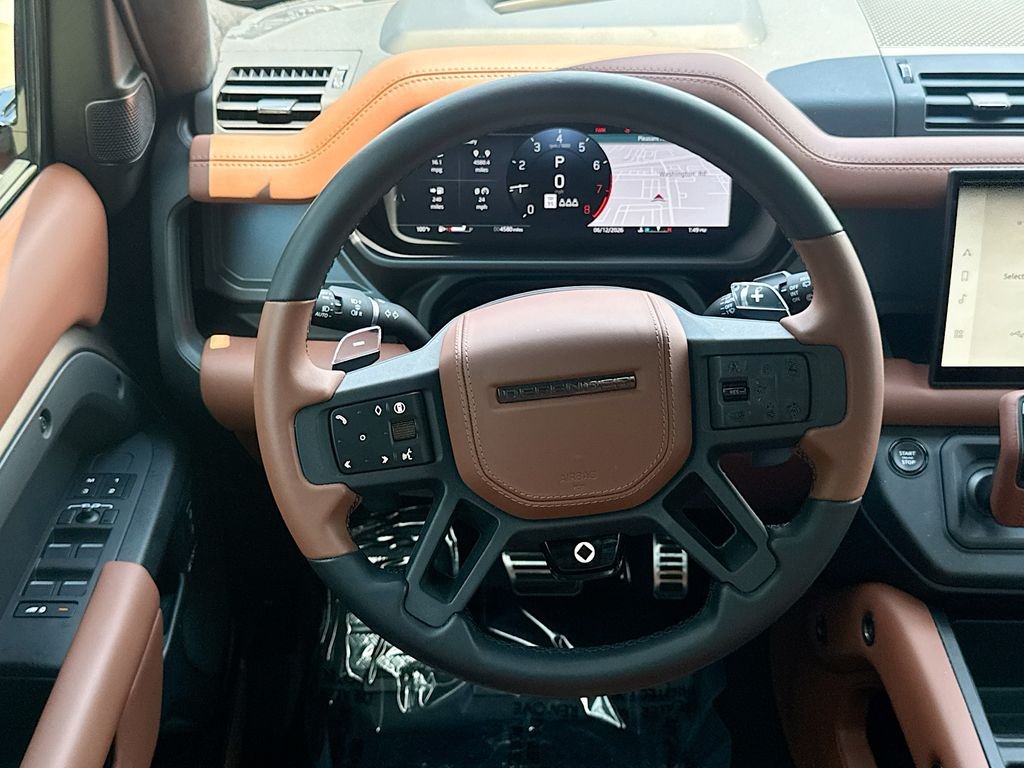 Used 2025 Petra Copper Premium Met Land Rover OCTA image 23
