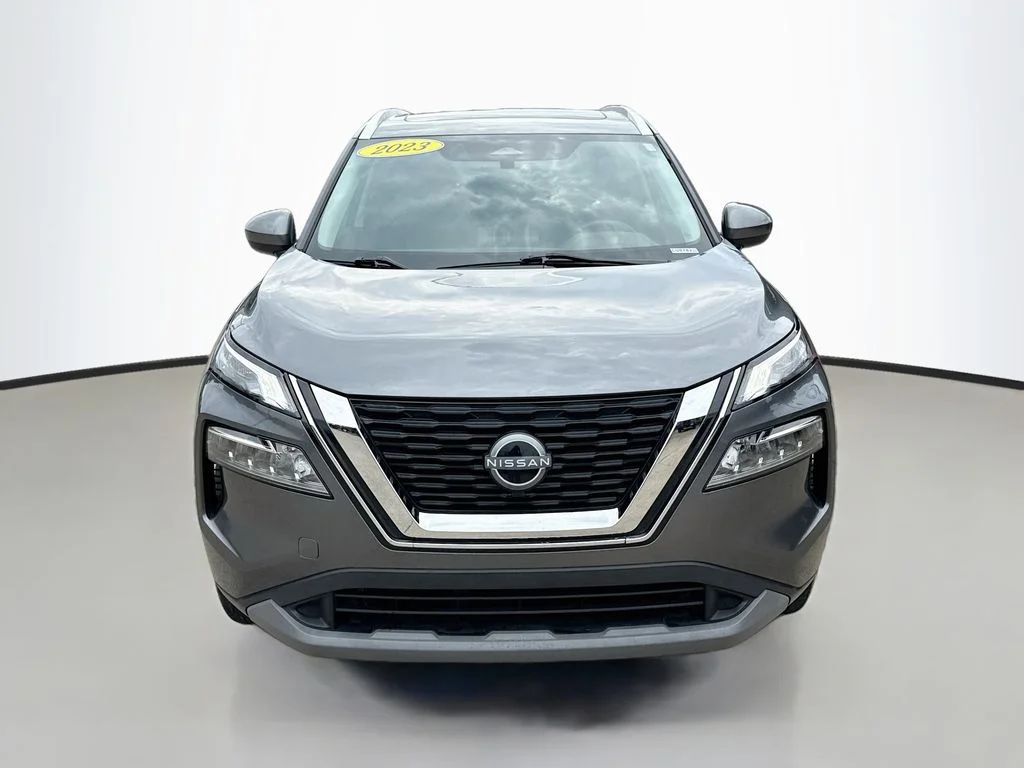 Used 2023 Gun Metallic Nissan SV image 2