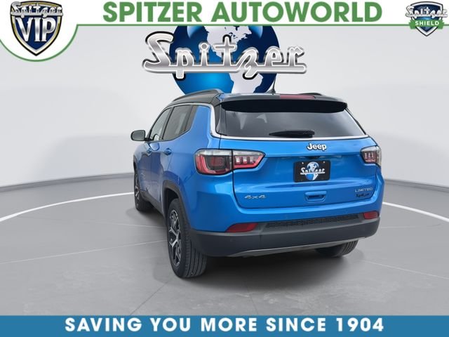Certified Used 2024 Hydro Blue Pearlcoat Jeep Limited image 8