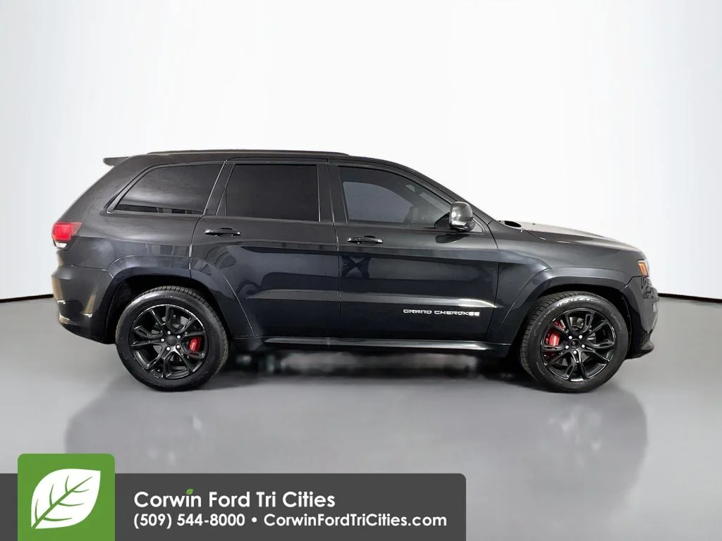 Used 2014 Brilliant Black Crystal Pearlcoat Jeep SRT image 18