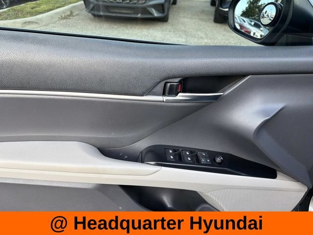 Used 2020 Gray Toyota LE image 7