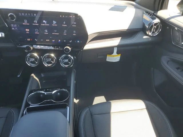2025 Chevrolet Blazer EV LT - Photo 15
