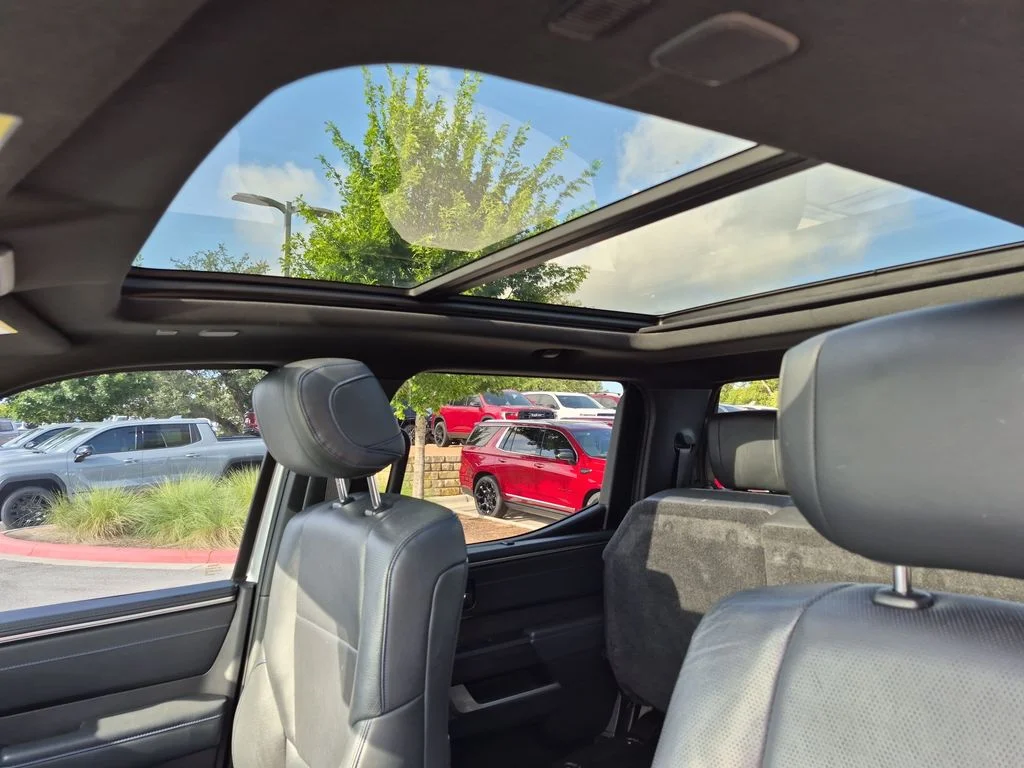 Used 2022 Silver Toyota Platinum image 31