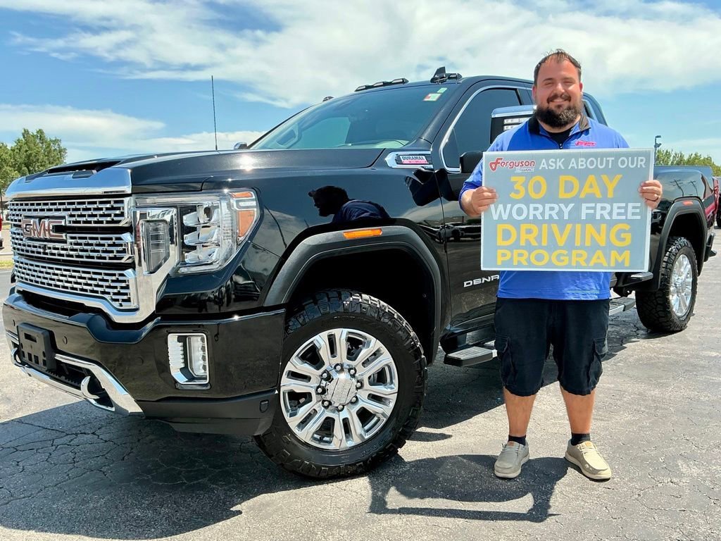 2022 GMC Sierra 4WD Crew Cab Standard Box Denali's photo