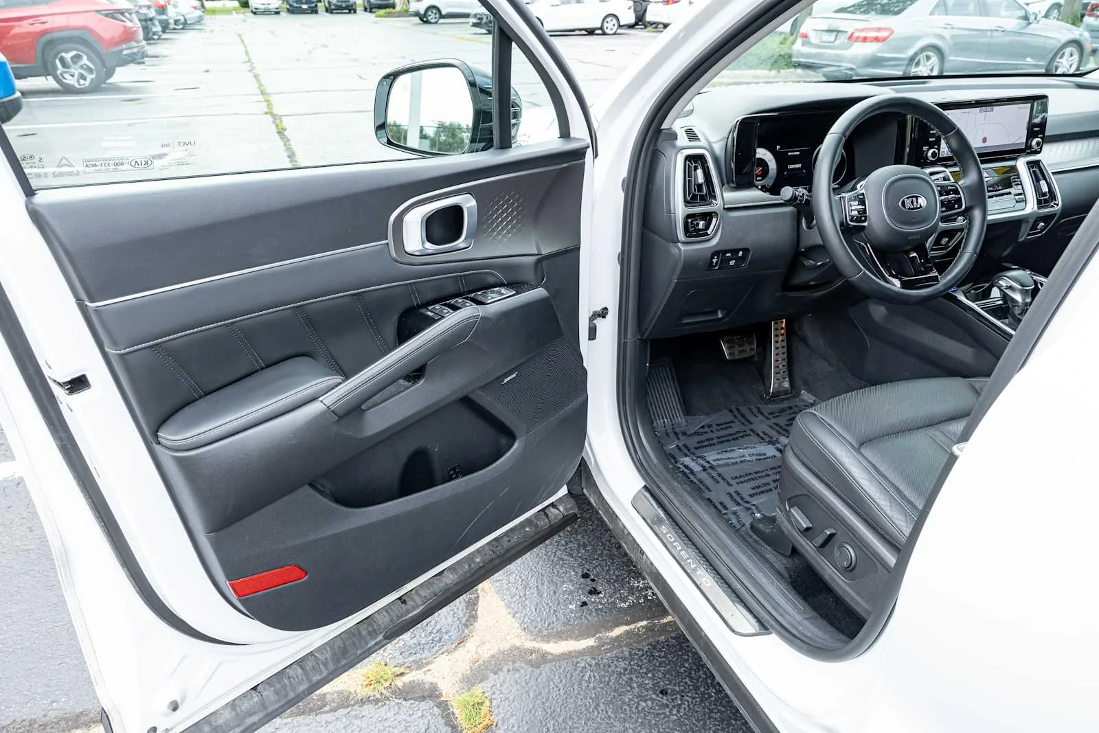 Used 2021 Glacial White Pearl Kia SX Prestige image 13