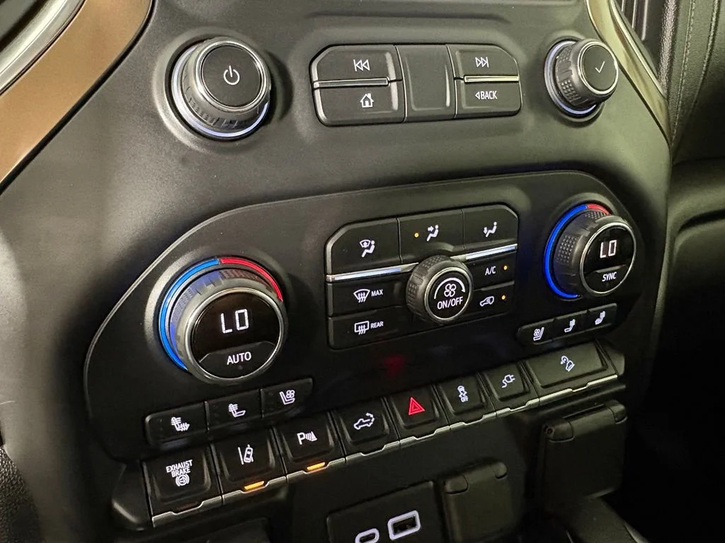 Used 2020 CAJUN RED TINTCOAT Chevrolet High Country image 41