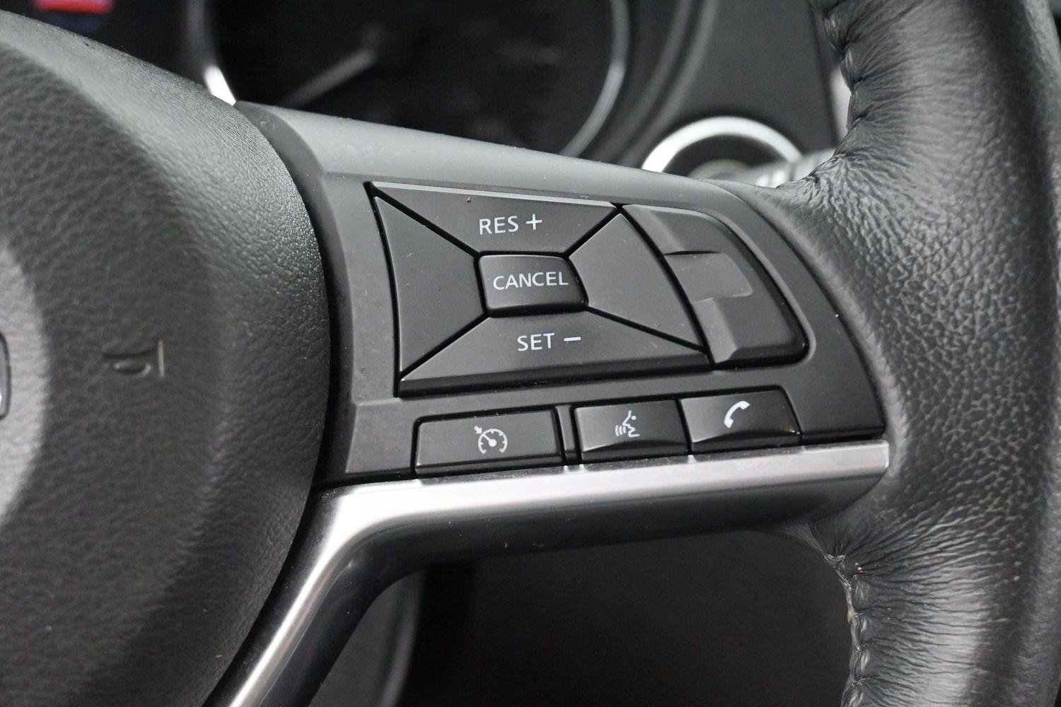 Used 2018 Caspian Blue Nissan SV image 20