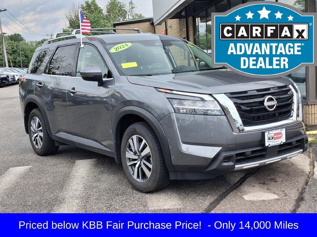 Used 2024 Gray Nissan SL image 2