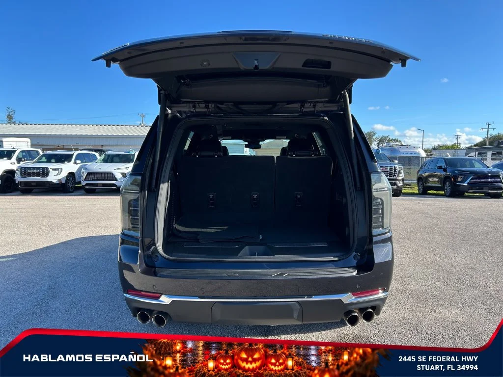 Used 2025 Dark Ash Metallic Chevrolet Premier image 17