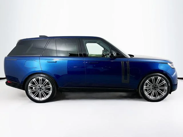 New 2026 Petrolix Blue Land Rover SE image 4
