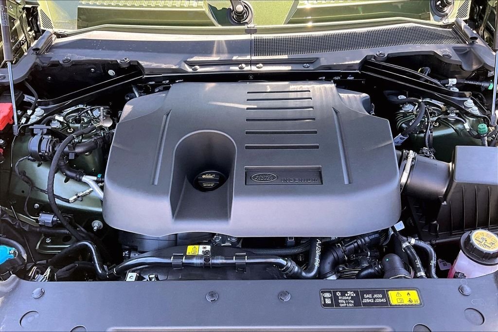 New 2026 Woolstone Green LAND ROVER X-Dynamic SE image 11