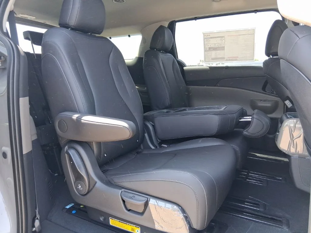 New 2027 White Kia EX image 18