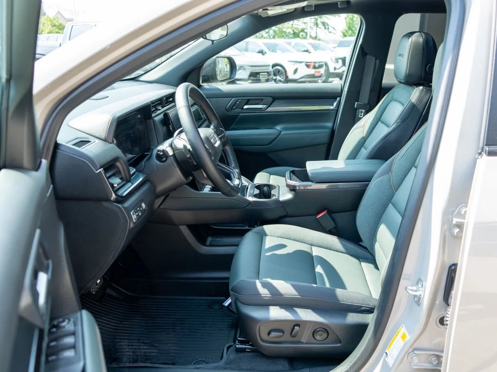 2026 GMC Terrain AT4 - Photo 11