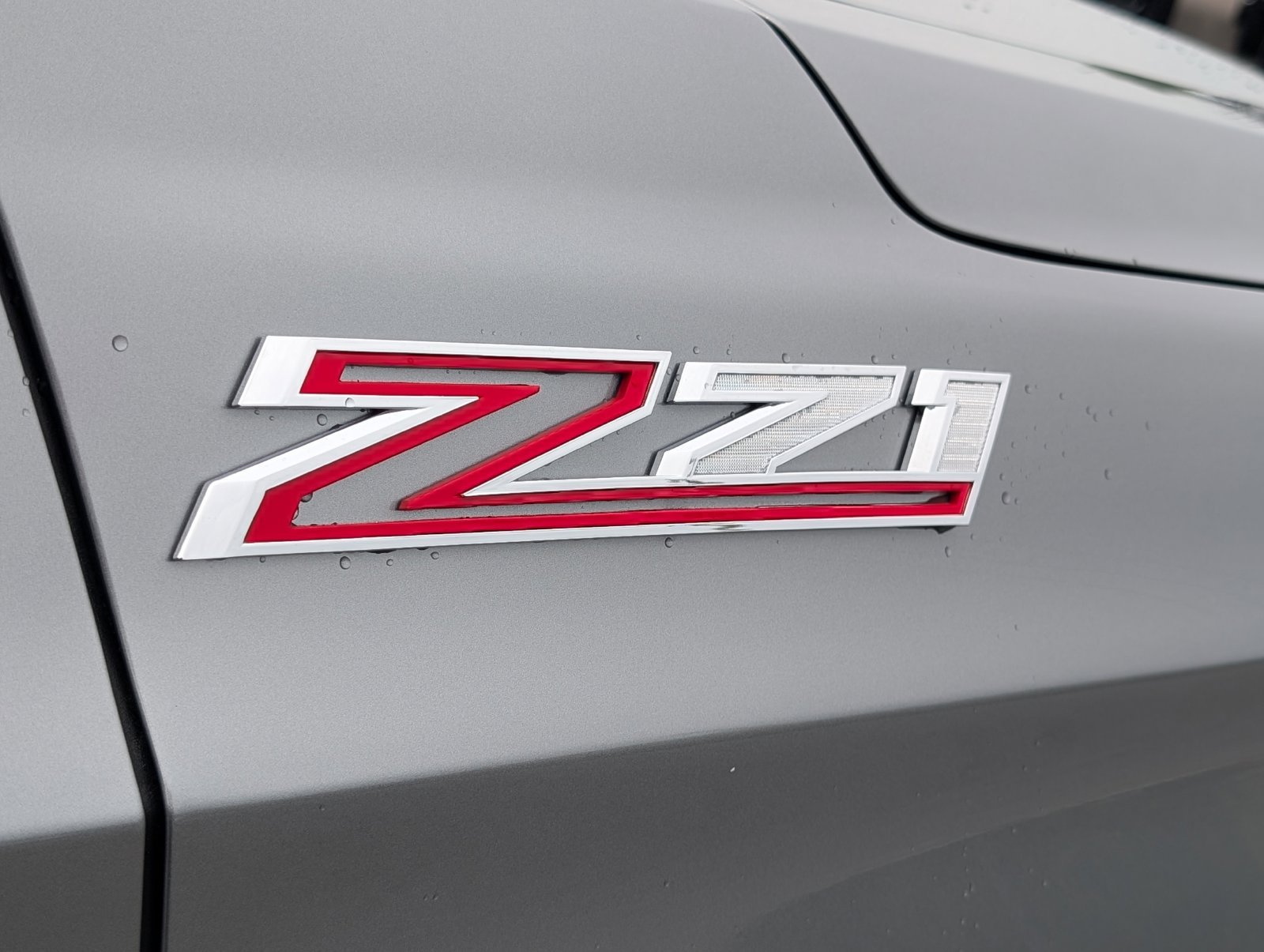 2027 Chevrolet Tahoe Z71 - Photo 6