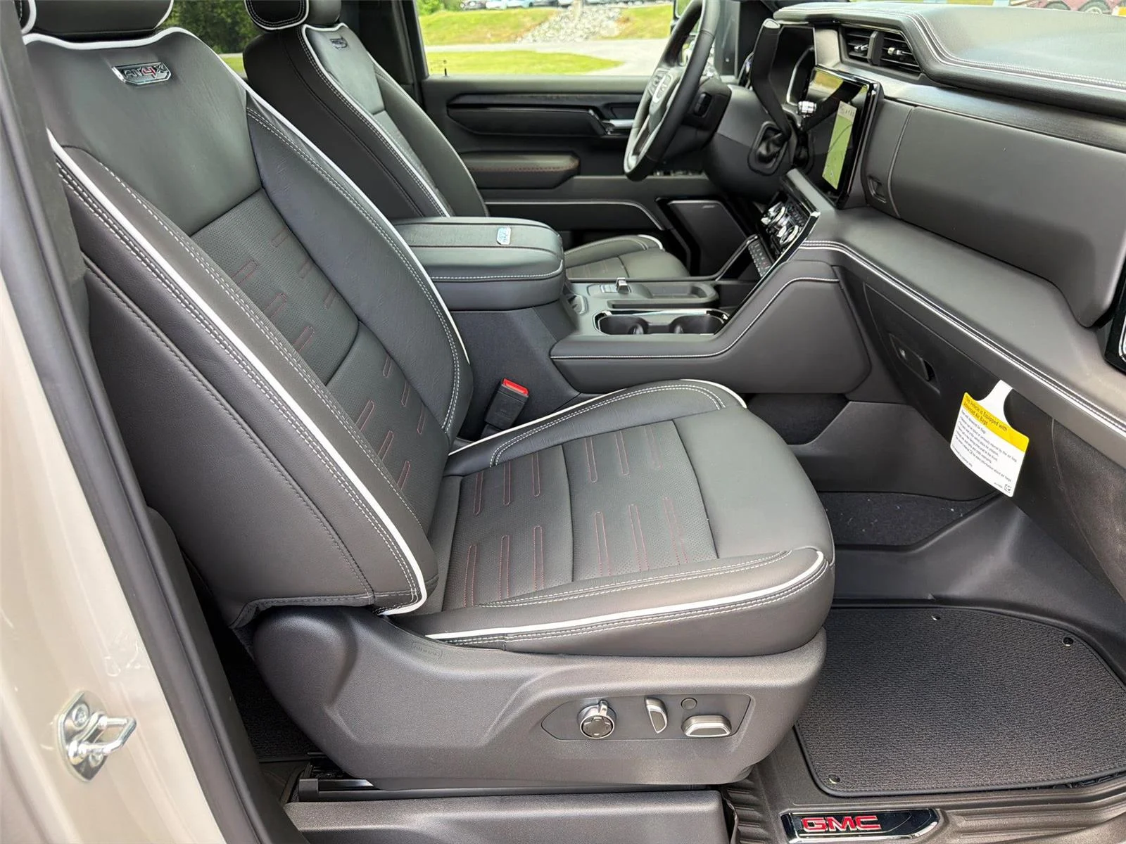 2026 GMC Sierra 2500HD AT4X - Photo 10