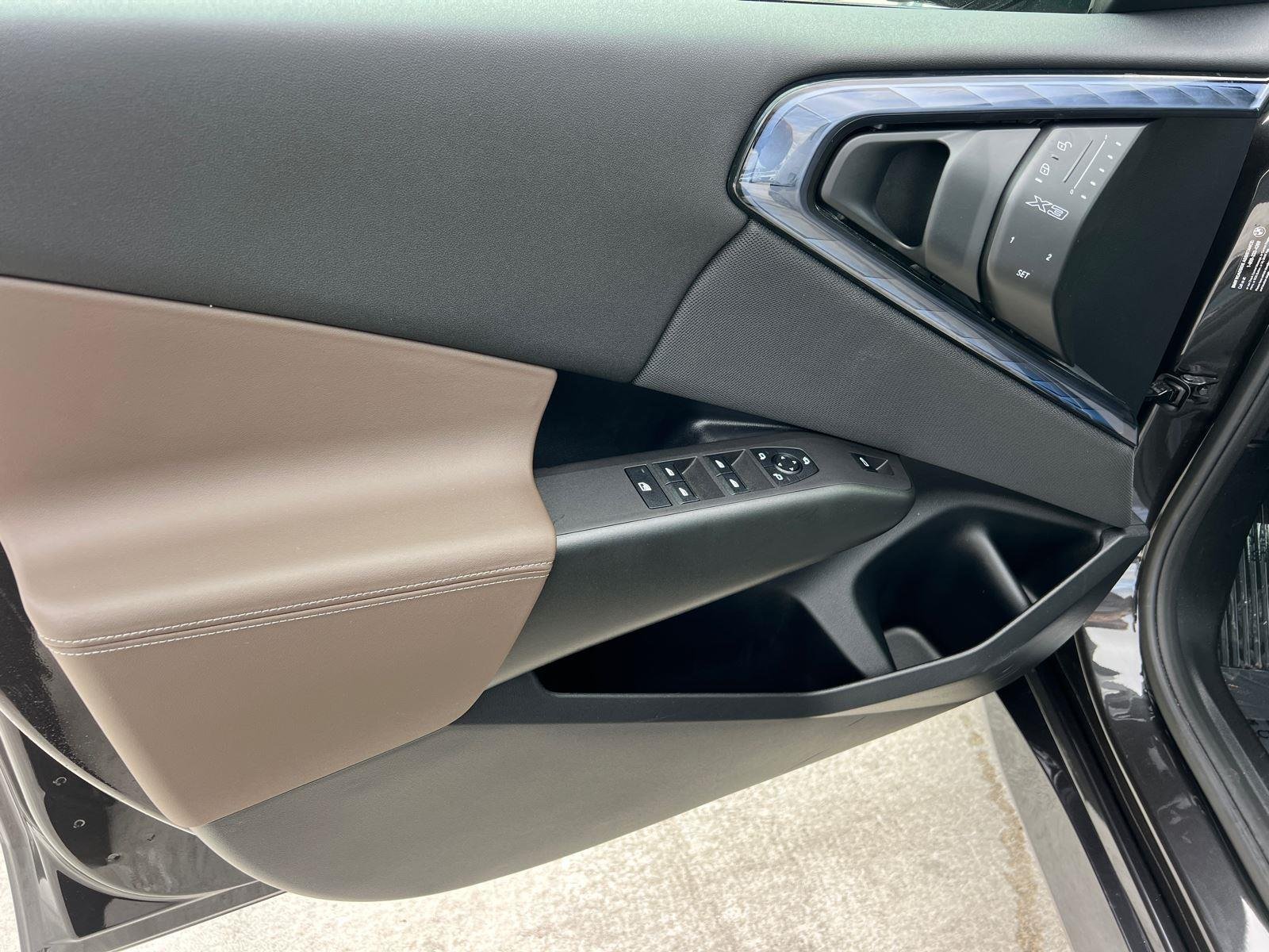 Used 2025 GRAY BMW 30 xDrive image 10