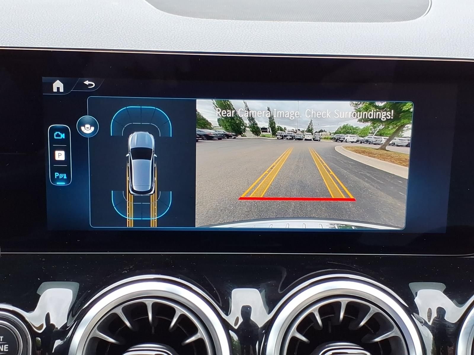Certified Used 2025  Mercedes-Benz GLA 250 image 21